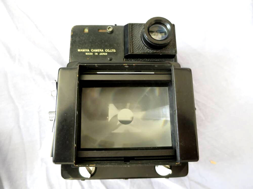 ../jpgother/mamiya_right_angle_foc_holder_IMG_9438.JPG